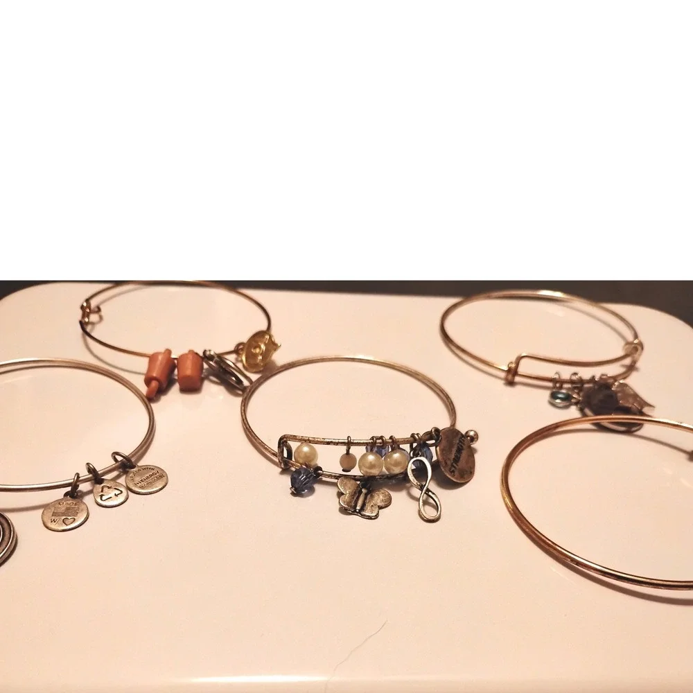 🩶5pc Vintage Bangle Bracelet Lot Avon Alex Ani Y2K Coquette JewelryLot Boho
